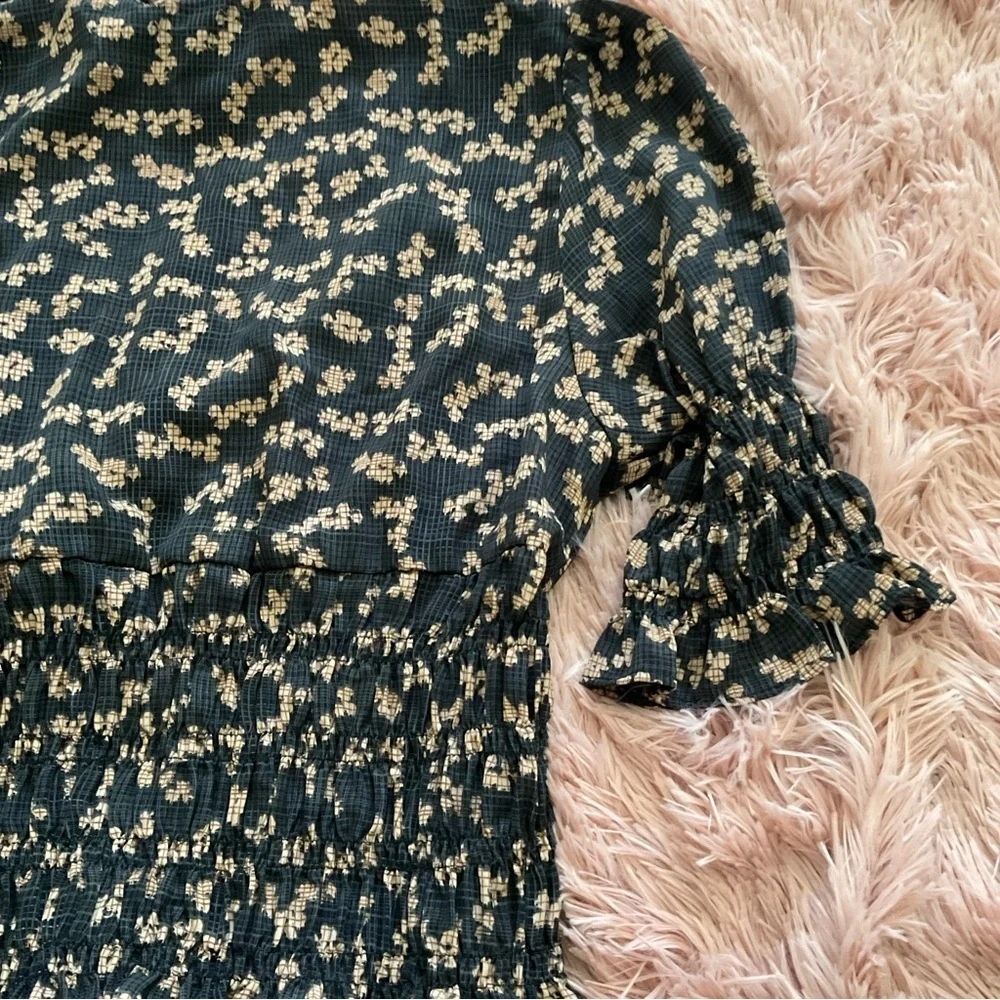 Blouse V-neck size L - Picture 9 of 12